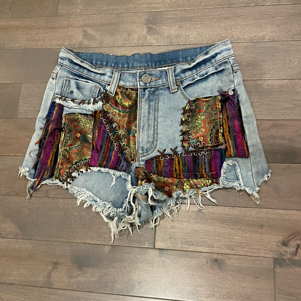 UNIF Jean shorts